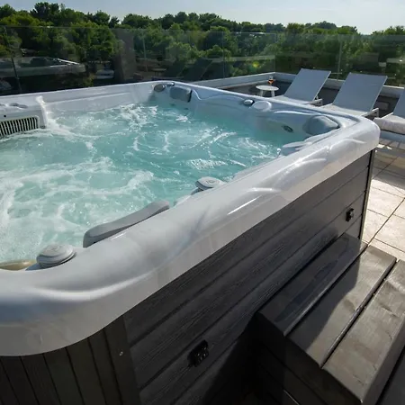 Апарт-отель Punta Blu - Pool & Премантура