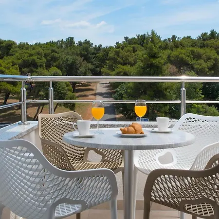 Punta Blu - Pool & 4*