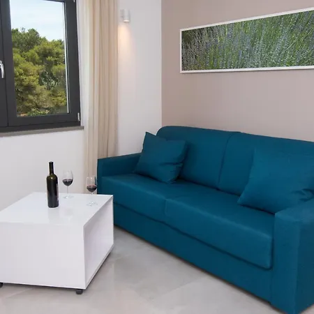 Punta Blu - Pool & Aparthotel 4*