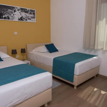 Punta Blu - Pool & アパートホテル