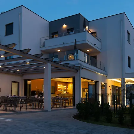 Punta Blu - Pool & 4*