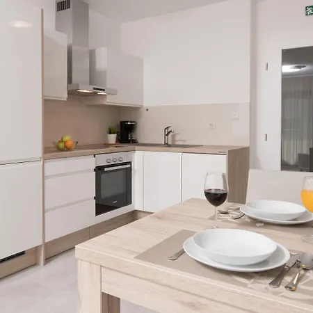 Punta Blu - Pool & Aparthotel 4*