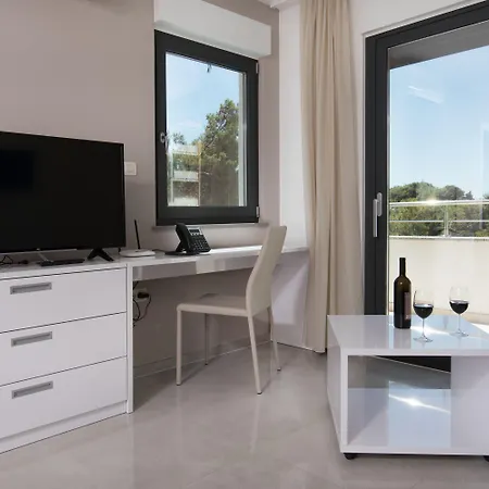 Punta Blu - Pool & Aparthotel 4*