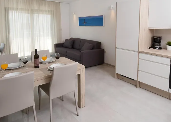 Punta Blu - Pool & Aparthotel Premantura