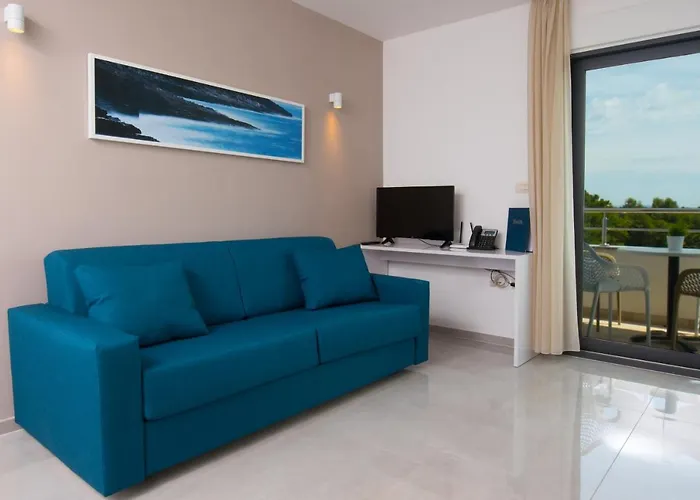 Punta Blu - Pool & Premantura