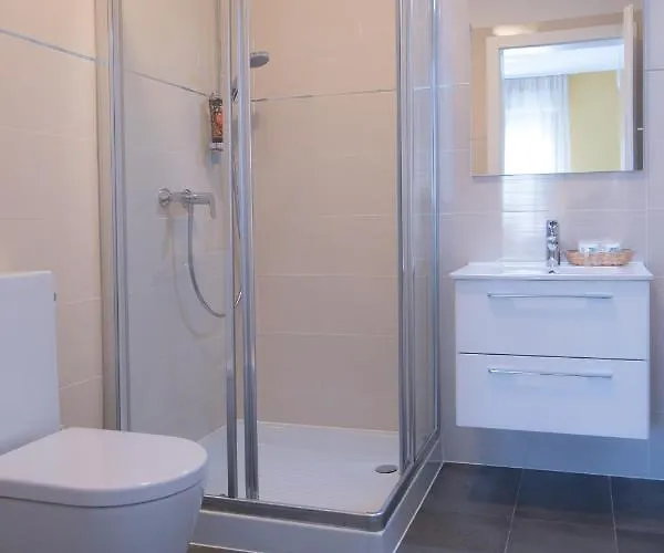 Punta Blu - Pool & Aparthotel Premantura