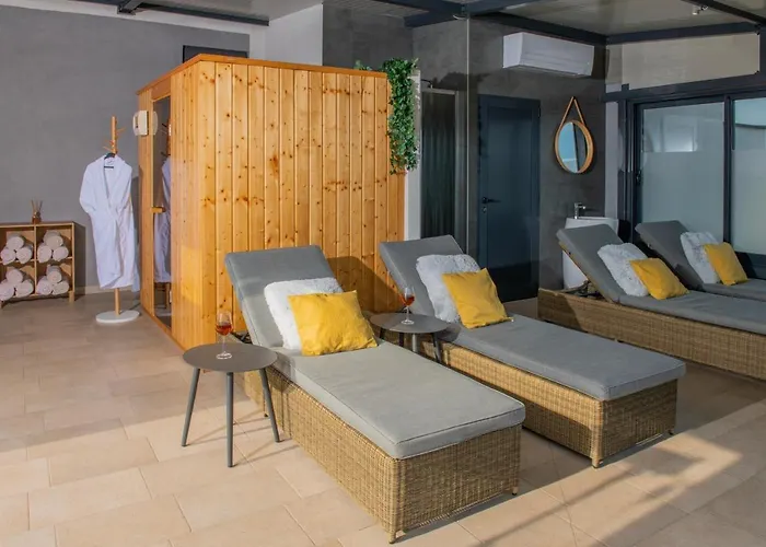 Aparthotel Punta Blu - Pool & Premantura