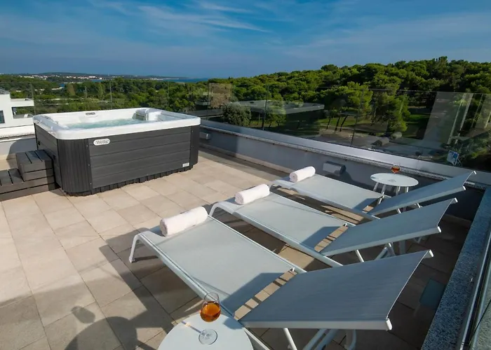 Punta Blu - Pool & Aparthotel