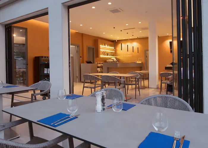 Punta Blu - Pool & Aparthotel Premantura