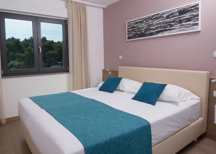 Punta Blu - Pool & 4*