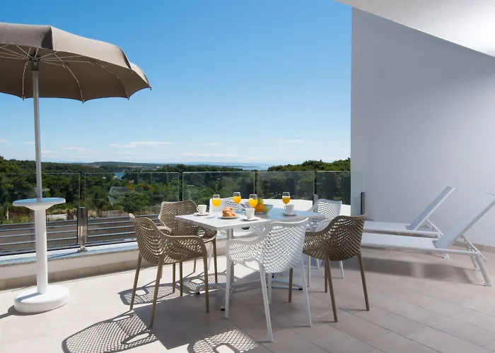 Punta Blu - Pool & Aparthotel 4*